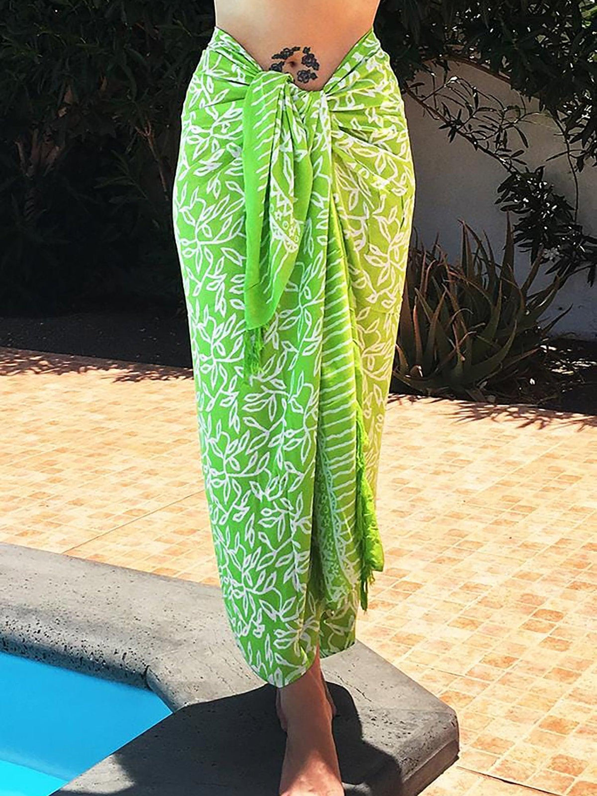 Lime Vine Batik Sarong - Hula - Sarong - Hula Beach