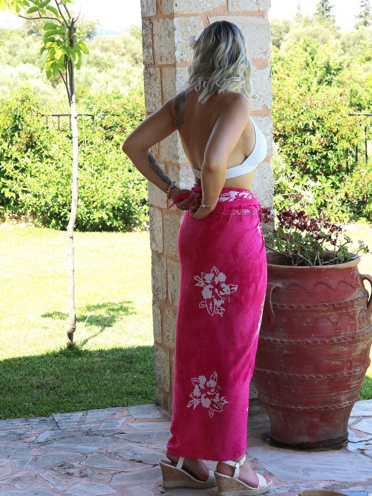 Pink Balinese Tie Dye Sarong - Hula - Sarongs - Hula